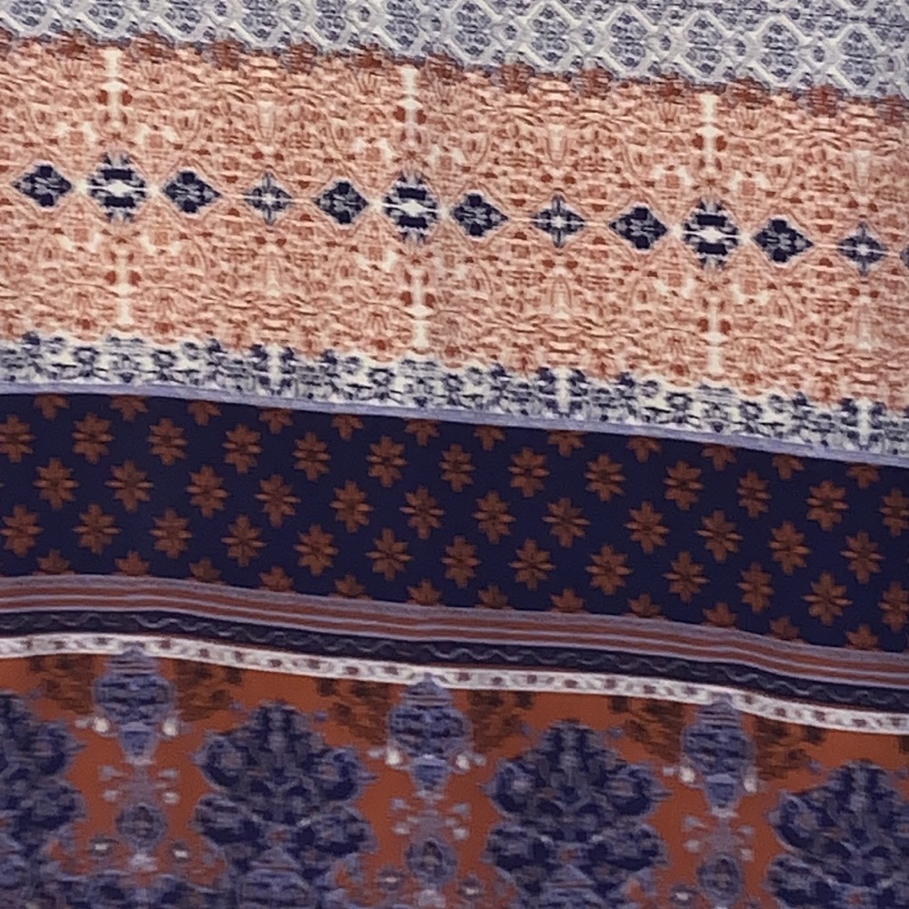 Patterned Tee - Picture 2 of 2